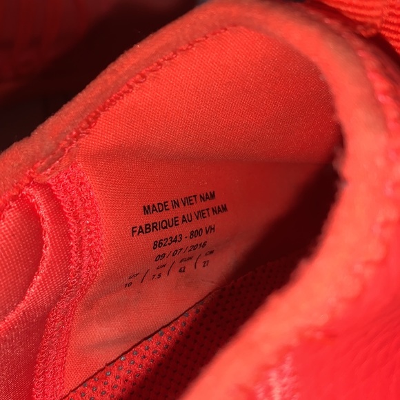 🔥 Nike Payaa NikeLab Red 🔥 - Picture 2 of 4